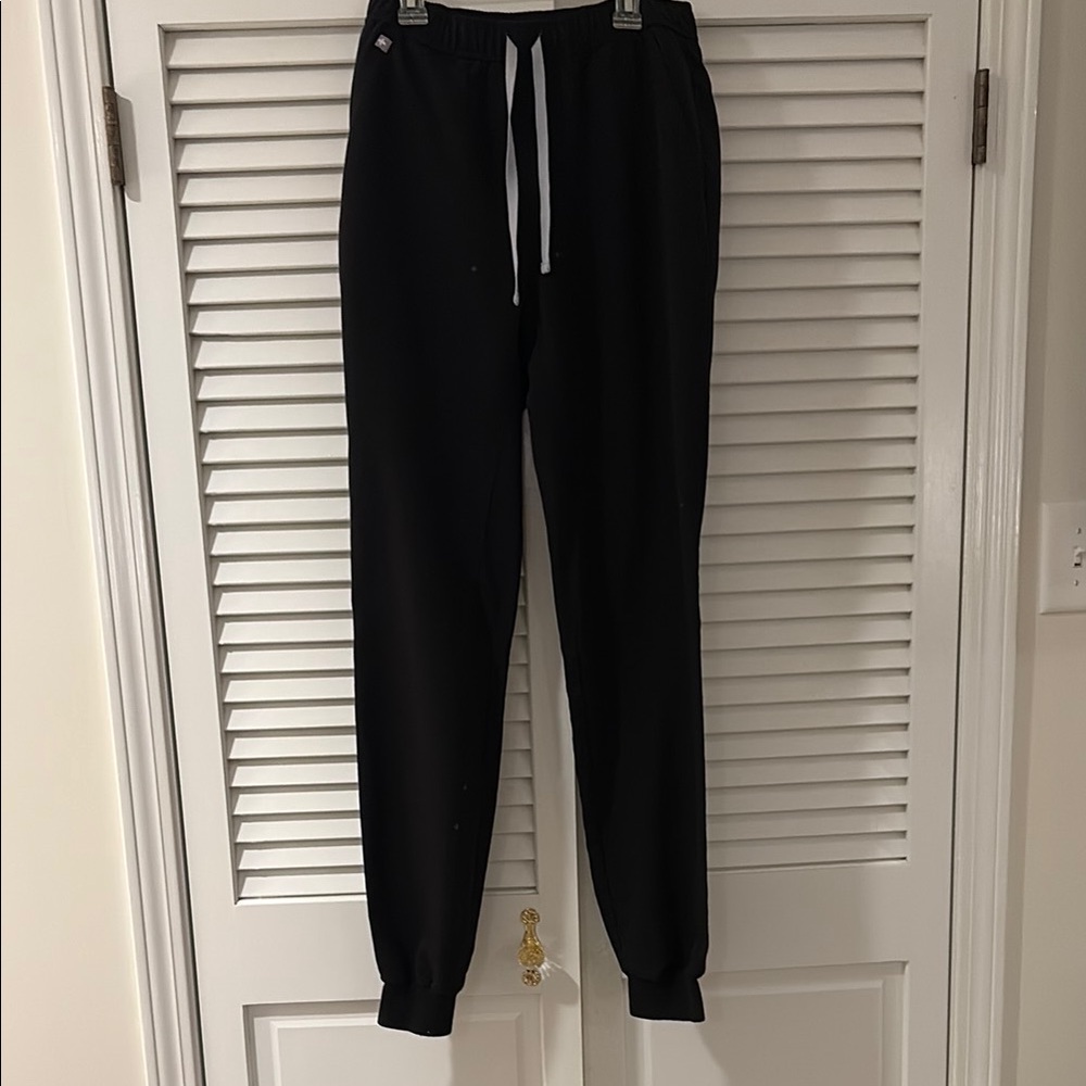 Figs Men's Black Jogger Pants- Small Tall